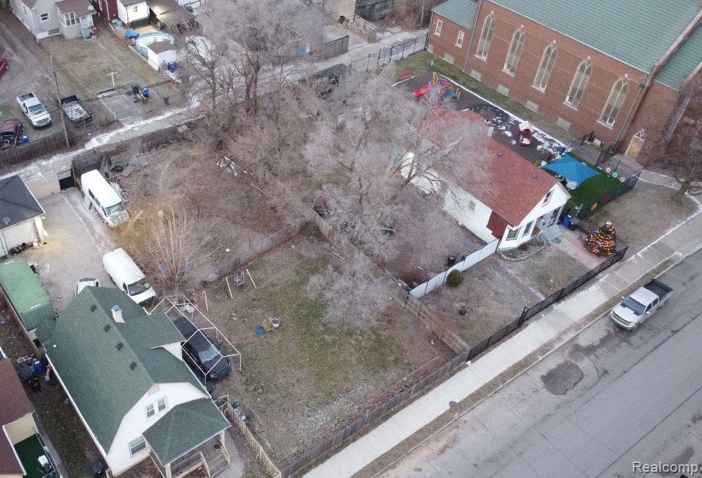 8774 CHAMBERLAIN Street, Detroit, MI 48209 — Photo 3