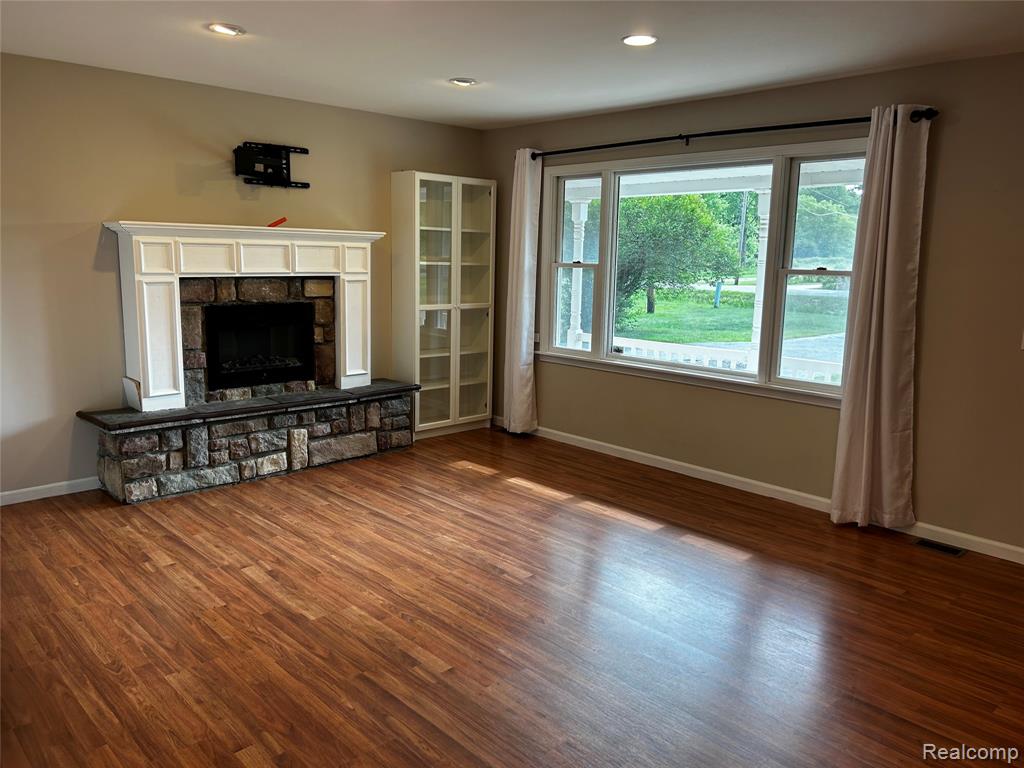 5440 Deland Road, Flushing, MI 48433 — Photo 5