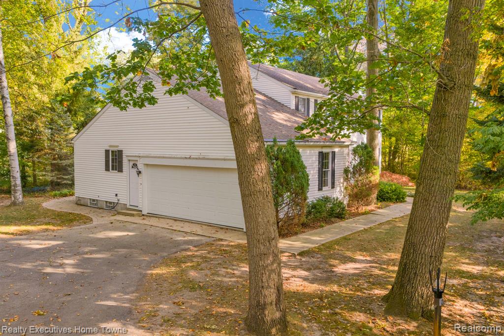 4680 Lakeshore Terrace, Fort Gratiot, MI 48059 — Photo 3