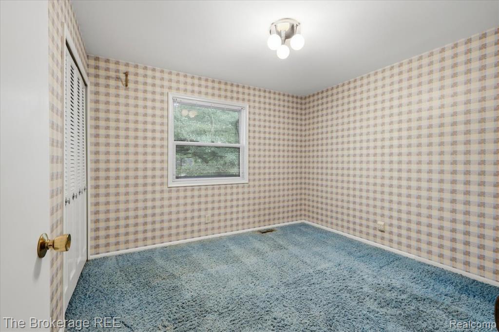 4375 Esta Drive, Flint, MI 48506 — Photo 32