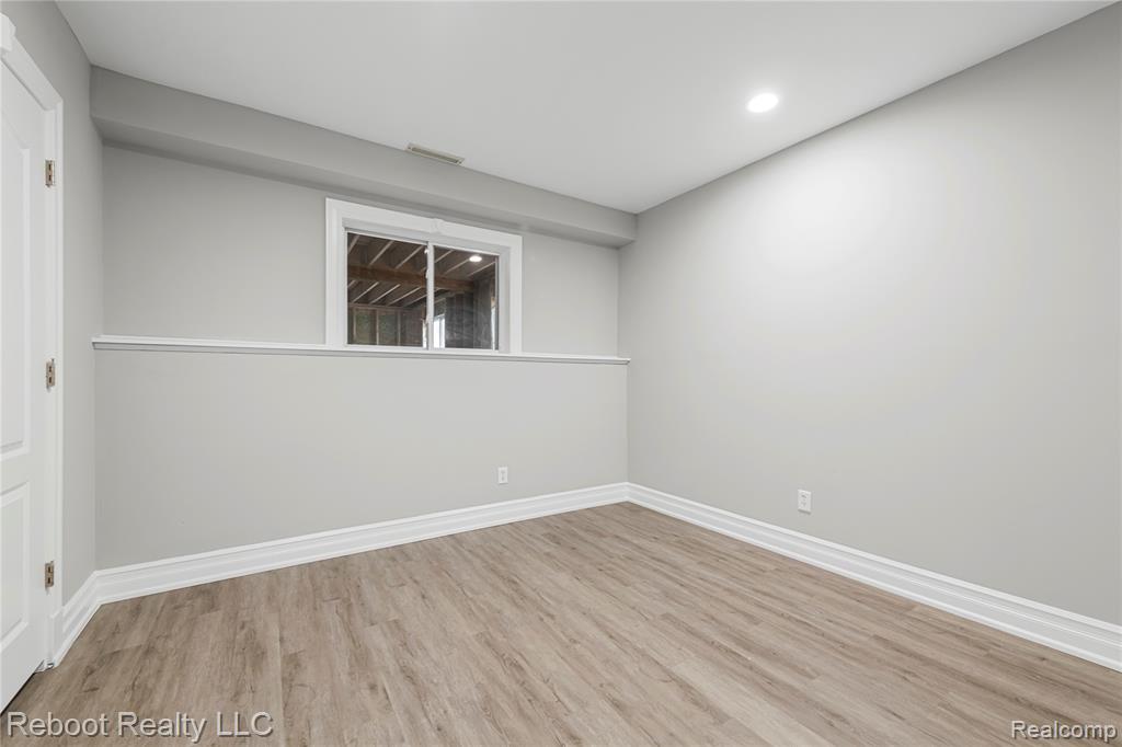 5322 Clintonville Road, Clarkston, MI — Photo 23
