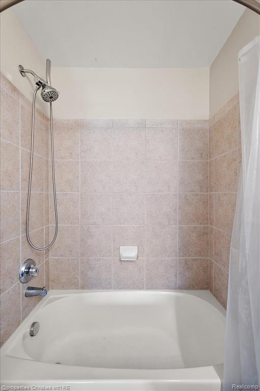 44683 Broadmoor Circle N, Northville, MI 48168 — Photo 48
