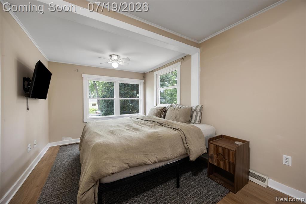 4174 Bunker Avenue, West Bloomfield, MI 48323 — Photo 11