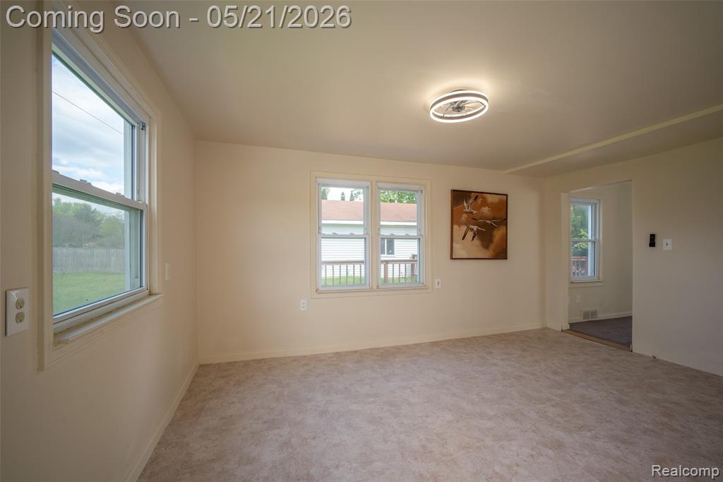 420 Wellsboro Street, Walled Lake, MI 48390 — Photo 13
