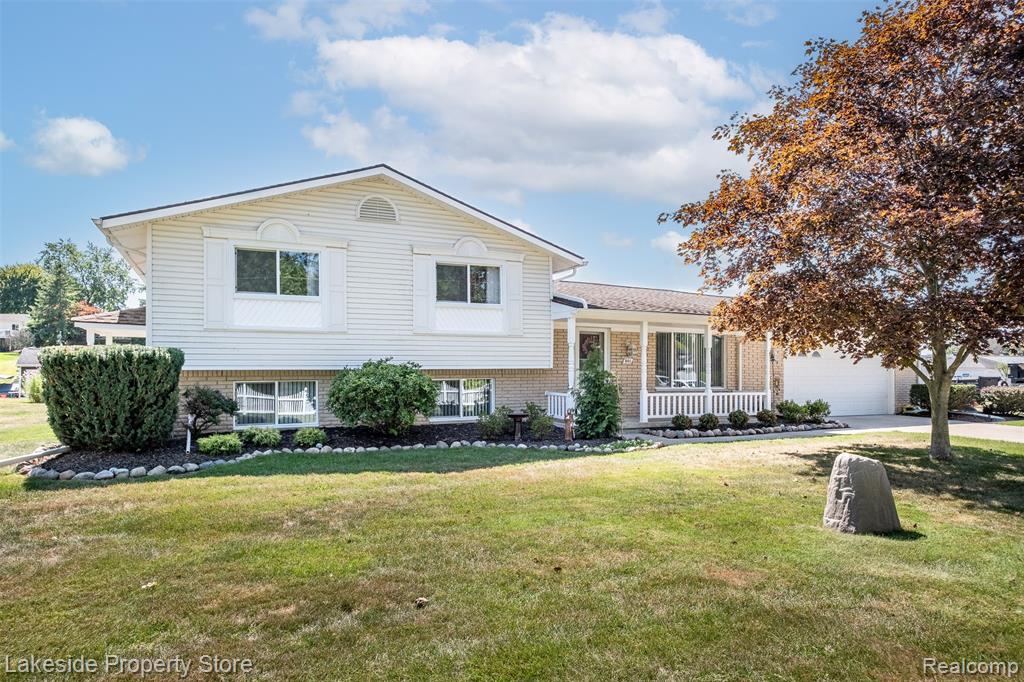 841 Driburg Drive, Commerce Twp, MI 48390