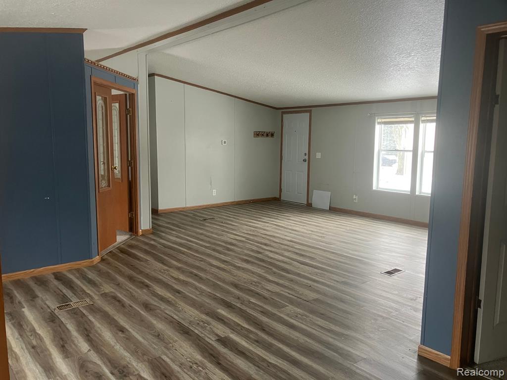 520 Pond View, Morrice, MI 48857 — Photo 11