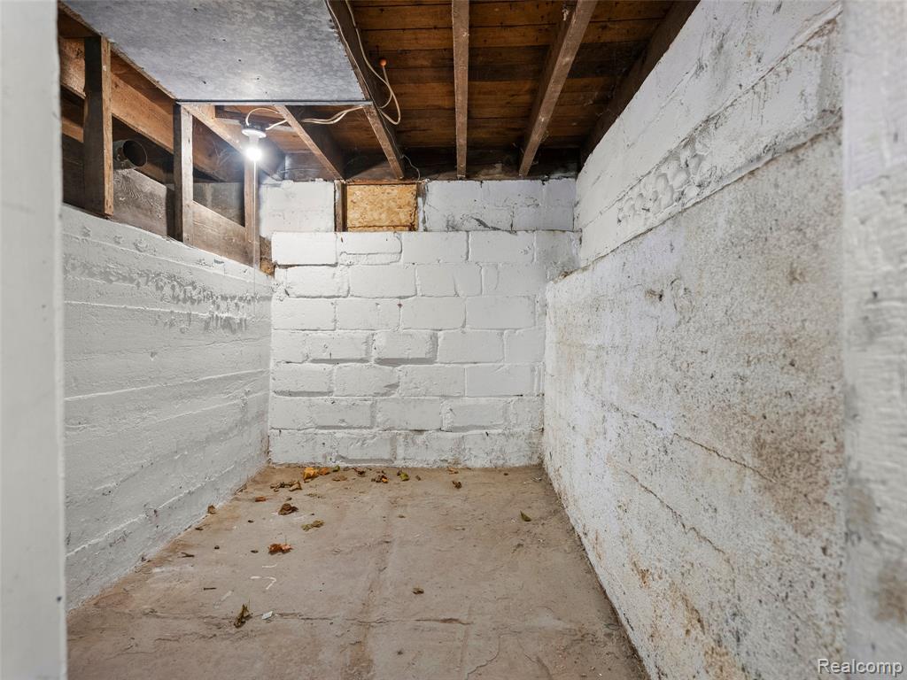 130 Meadle Street, Mount Clemens, MI 48043 — Photo 18