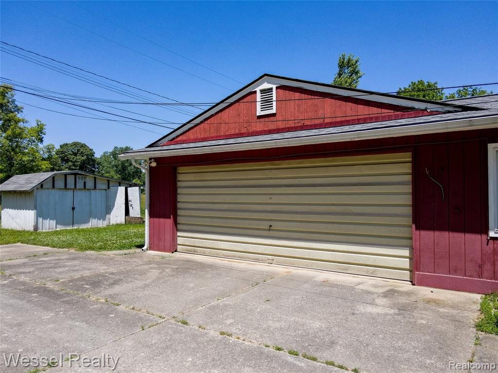 57121 OMO Road, Ray, MI — Photo 30