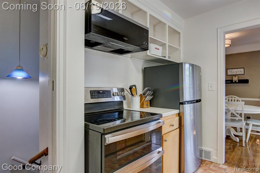 4246 Elmwood Avenue, Royal Oak, MI 48073 — Photo 13