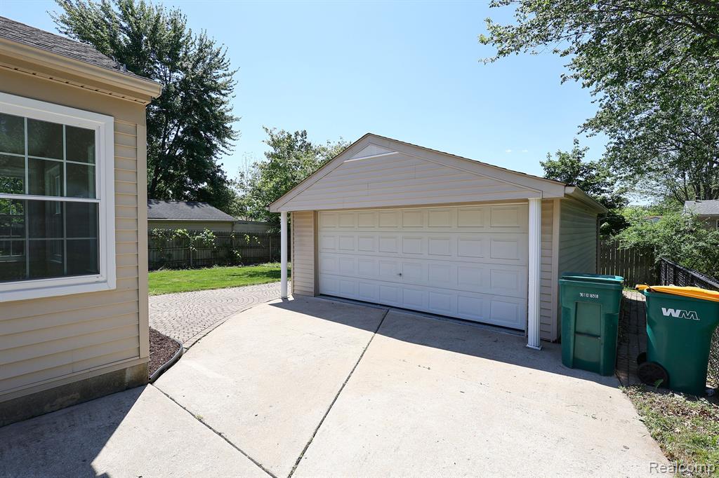 9858 FAIRBANKS Street, Van Buren, MI 48111 — Photo 29