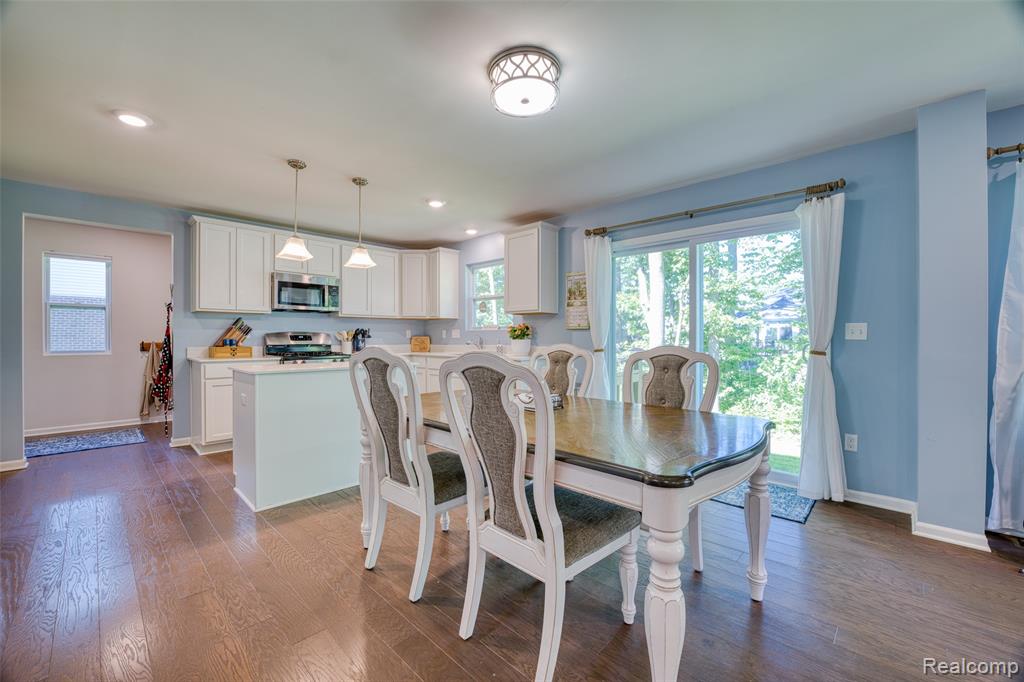 14212 Laurelwood Drive, Van Buren, MI 48111 — Photo 16