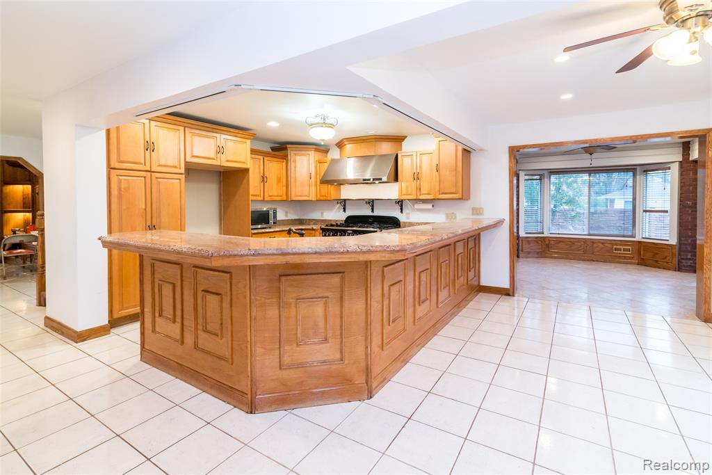 30000 Oakgrove Street, Saint Clair Shores, MI 48082 — Photo 36