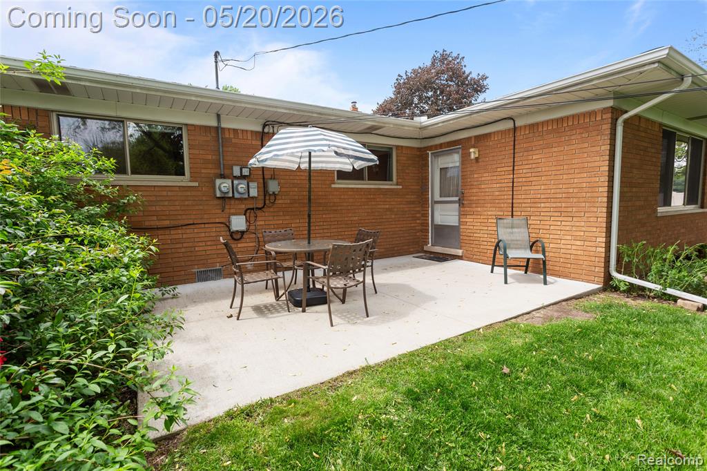 45078 Vanker Avenue, Utica, MI 48317 — Photo 19