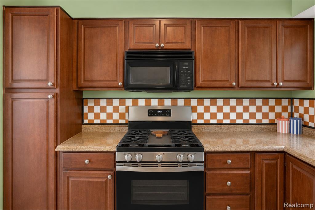 1137 E Main Street, Flushing, MI 48433 — Photo 11