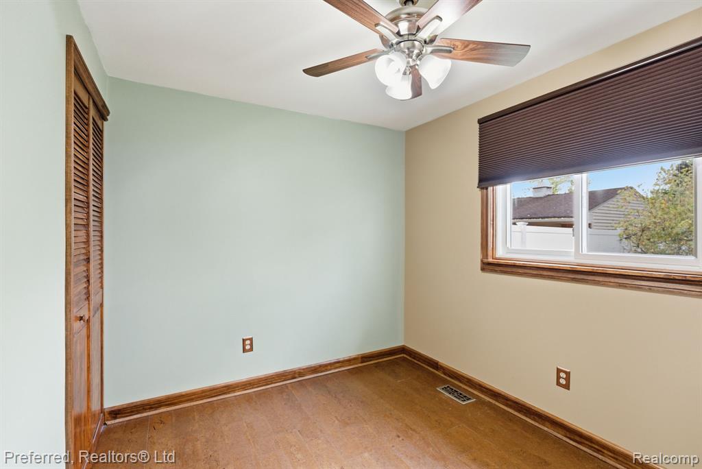 9358 Karen Street, Romulus, MI 48174 — Photo 11