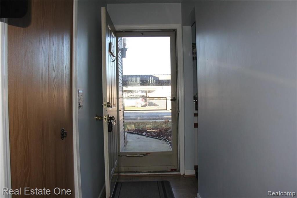 42493 LILLEY POINTE Drive, Canton, MI 48187 — Photo 3