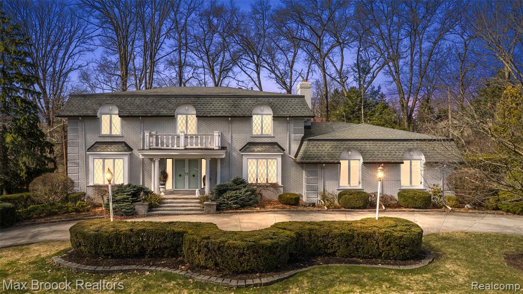 1319 Charrington Road, Bloomfield Hills, MI 48301 — front exterior