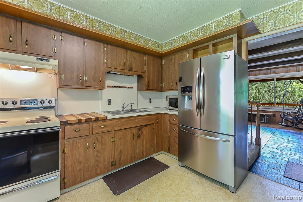 17750 DEXTER Trail, Gregory, MI 48137 — Photo 24