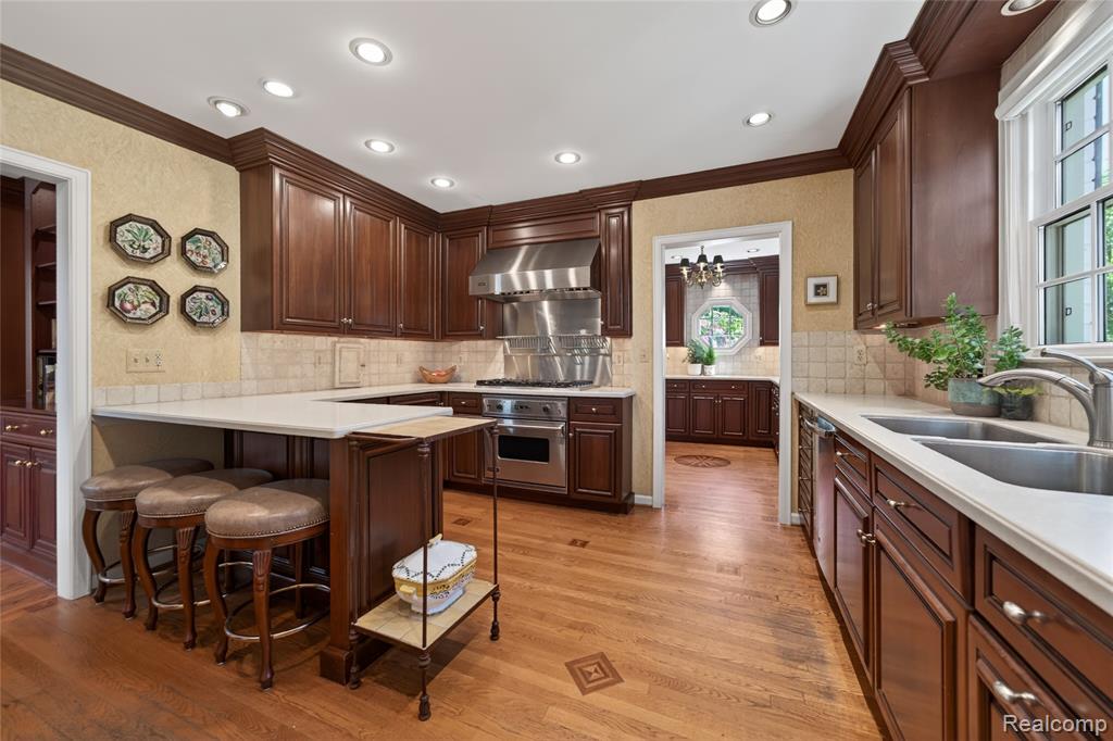 66 Oxford Road, Grosse Pointe, MI 48236 — Photo 14