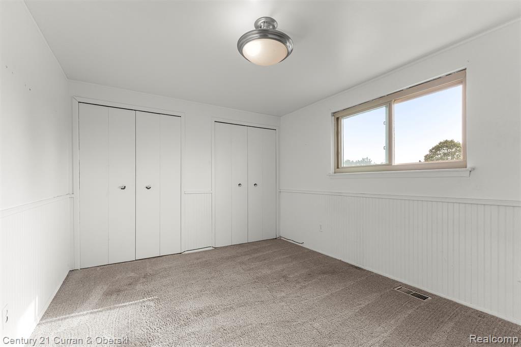 12345 Bedford Drive, Southgate, MI 48195 — Photo 29