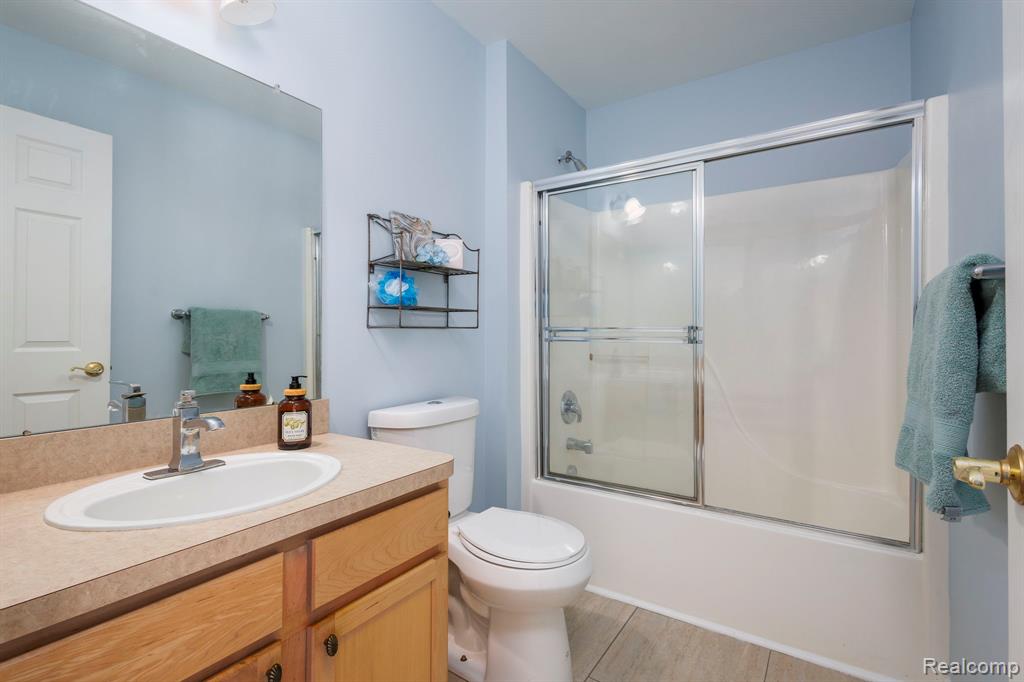 5964 Augusta Lane, Grand Blanc, MI 48439 — Photo 19