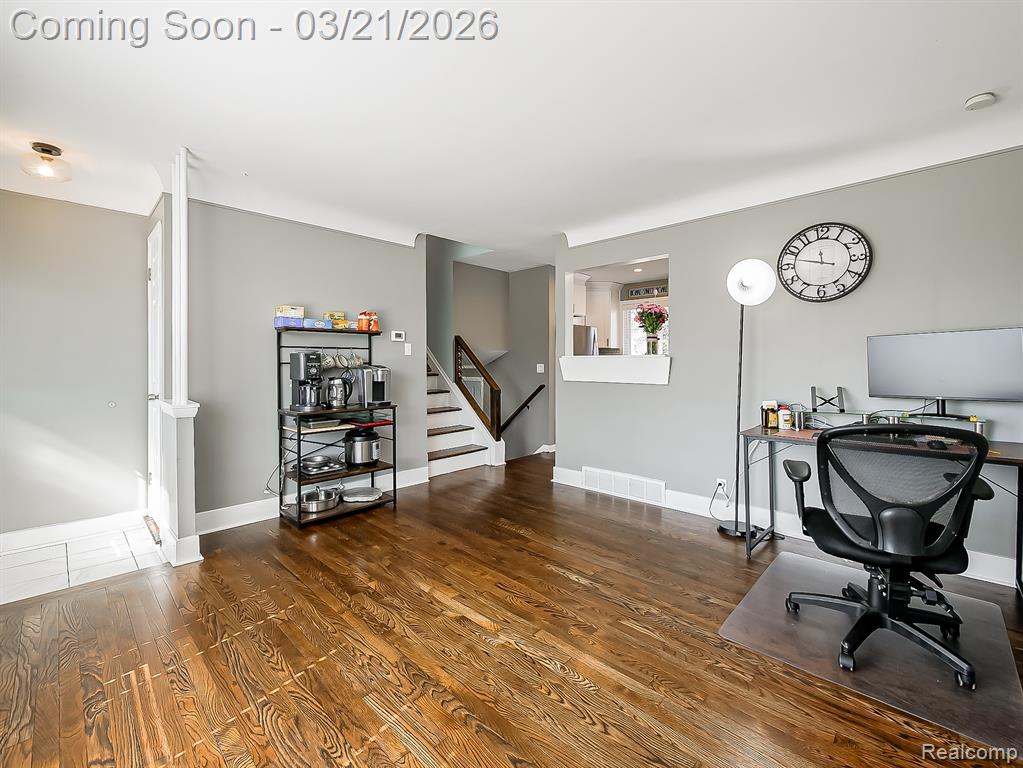 5208 Latimer Street, West Bloomfield, MI 48324 — Photo 8