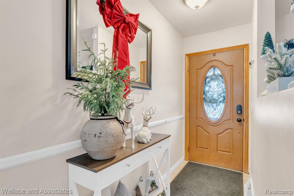 4440 Cambridge Drive, Port Huron, MI 48060 — Photo 8