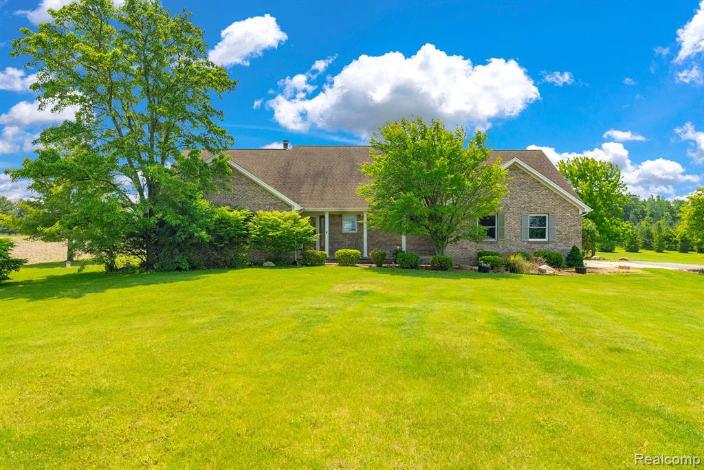5562 Sheridan Line Road, Croswell, MI 48422 — Photo 2