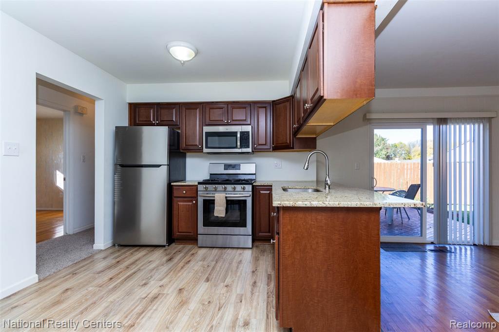 511 S Bryar Street, Westland, MI 48186 — Photo 15