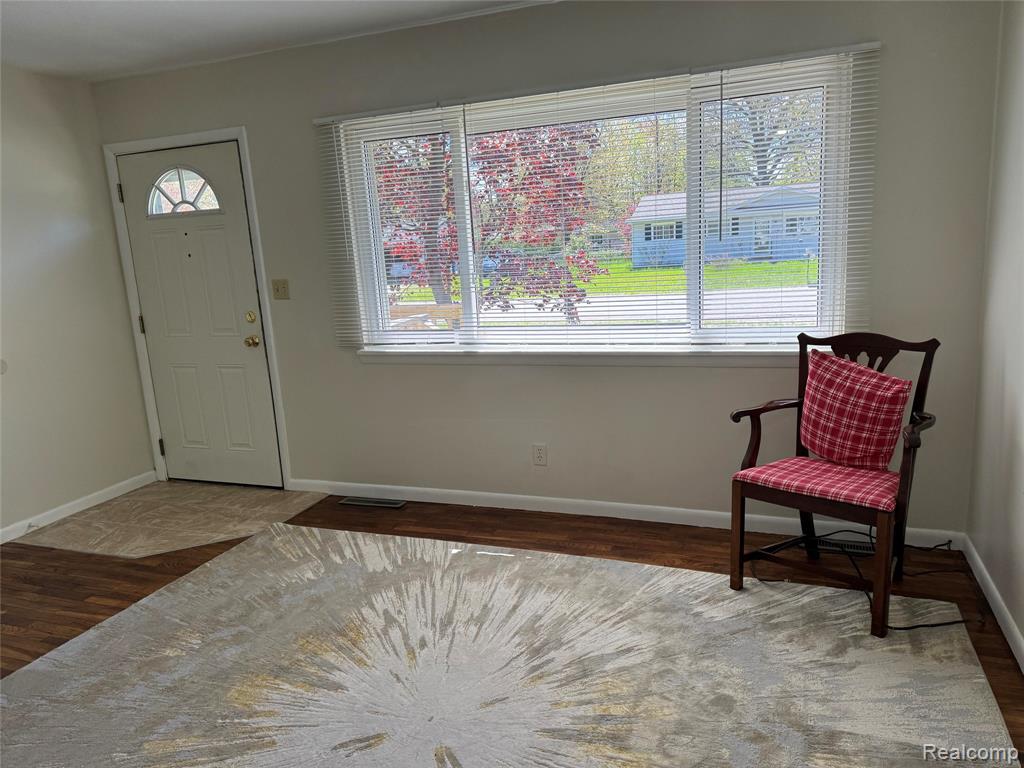 677 Amy Avenue, Traverse City, MI 49686 — Photo 8