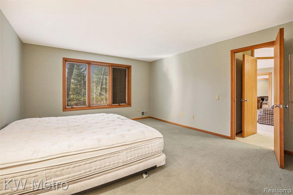 6545 PARK VALLEY Drive, Clarkston, MI 48348 — Photo 40