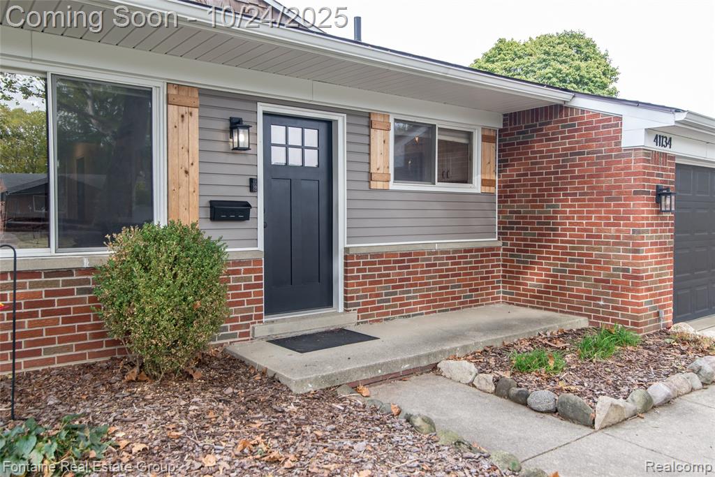 41134 Russet Lane, Plymouth, MI 48170 — Photo 2