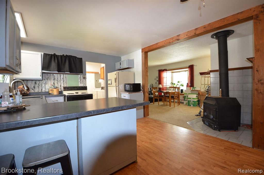 10083 HEGEL Road, Goodrich Vlg, MI — Photo 8