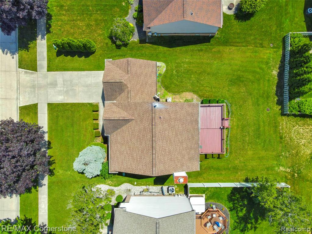8307 Parkside Drive, Westland, MI — Photo 56