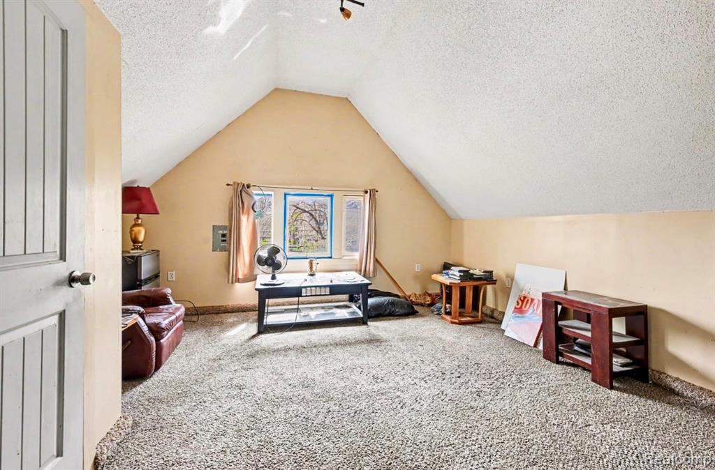 704 STUART Avenue, Kalamazoo, MI 49007 — Photo 32