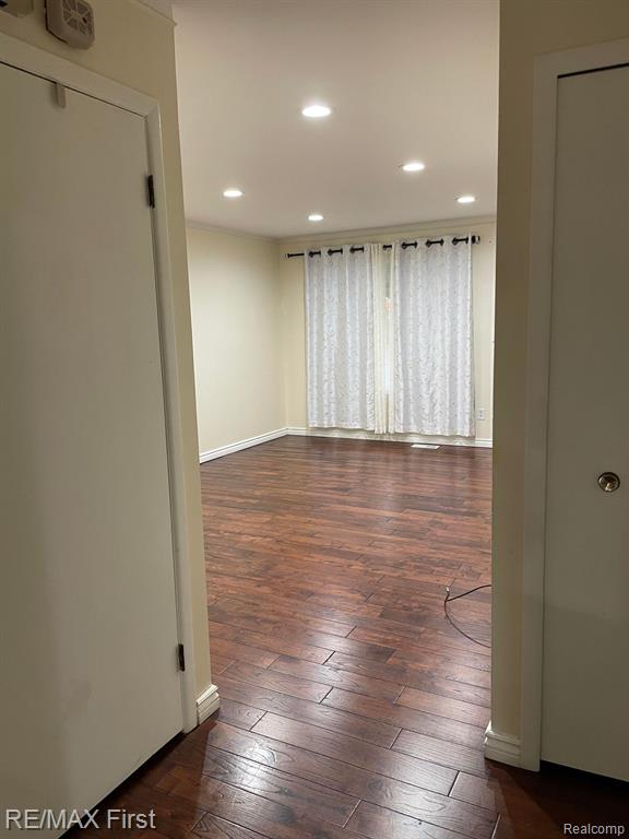 8401 18 Mile APT # 99 Road, Sterling Heights, MI 48313 — Photo 31