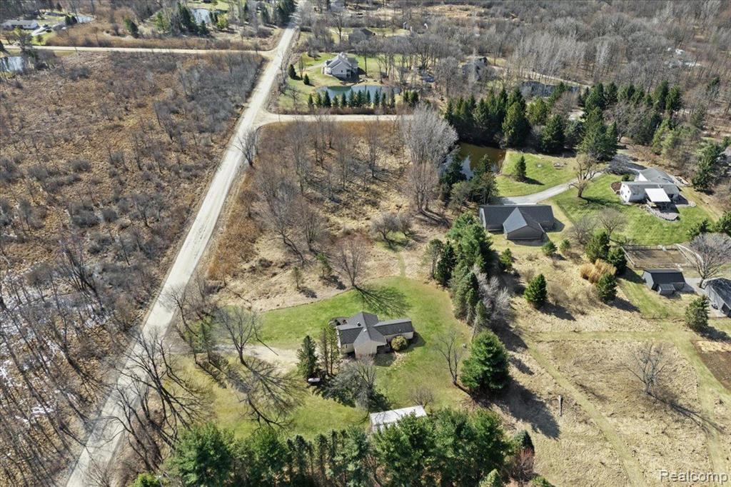8470 WASHBURN Road, Goodrich Vlg, MI — Photo 4