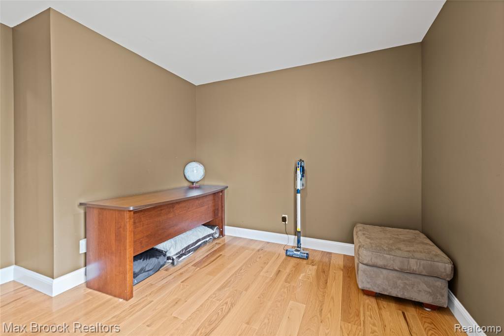 7512 Lake Street, Dexter, MI 48130 — Photo 17