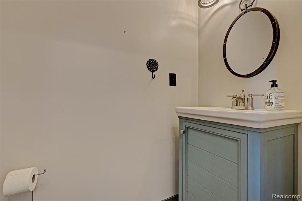 2290 Silver Fox Run, Holly, MI 48442 — Photo 11