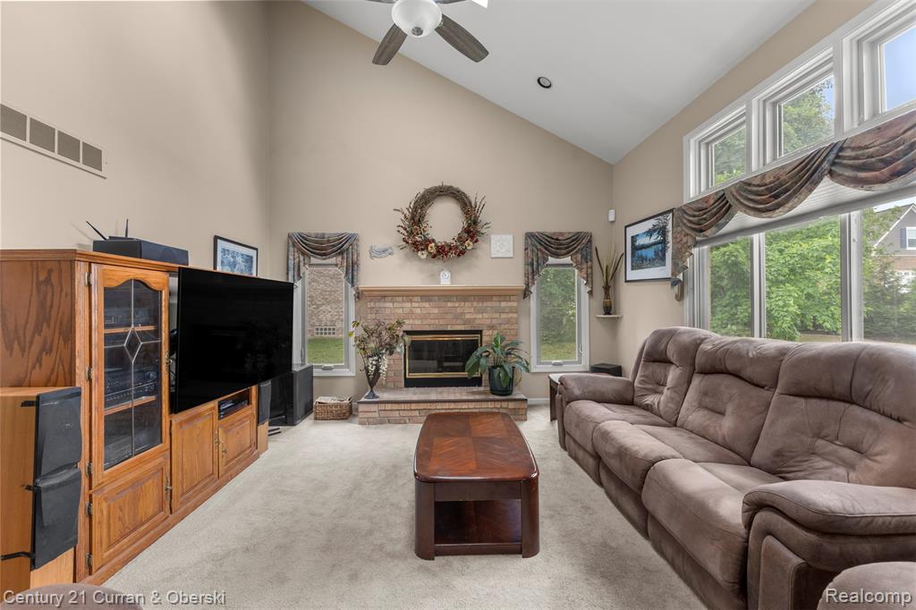 45924 Rockledge Drive, Plymouth, MI 48170 — Photo 33