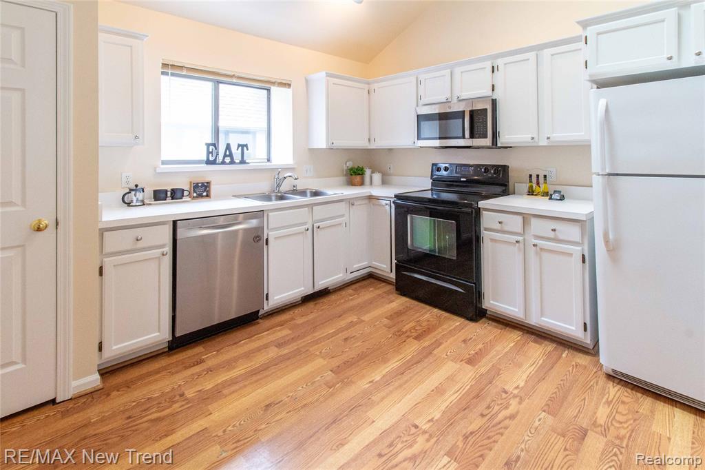 2521 Country Village Court, Ann Arbor, MI 48103 — Photo 15