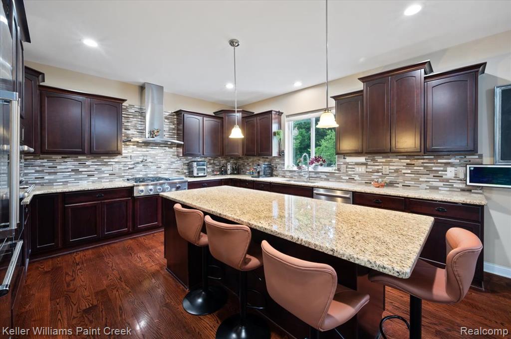 915 Harris Drive, Troy, MI 48083 — Photo 12