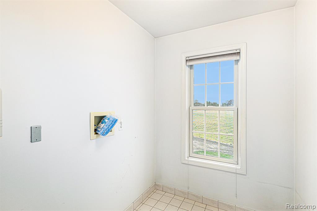 4850 Hogback Road, Fowlerville, MI 48836 — Photo 21
