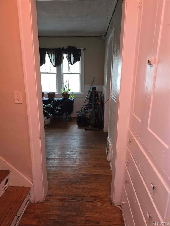 802 Marquette Street, Flint, MI 48504 — Photo 9