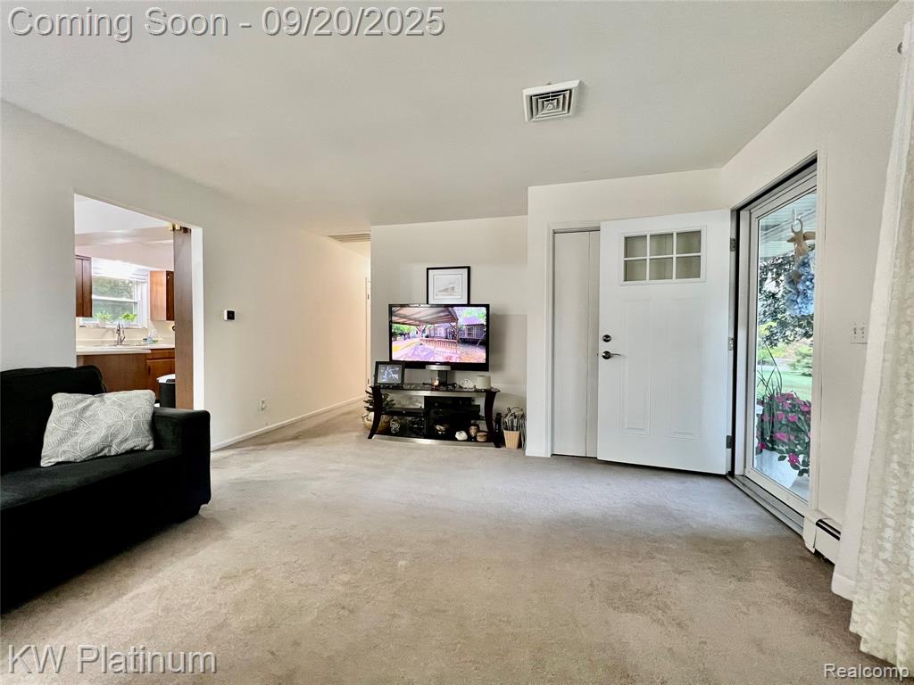 3551 STRAWBERRY Lane, Port Huron, MI 48060 — Photo 4
