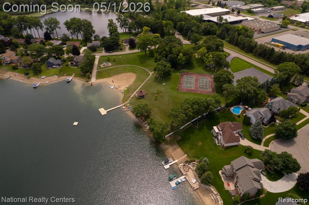 542 Bay Pointe Drive, Oxford, MI 48371 — Photo 55