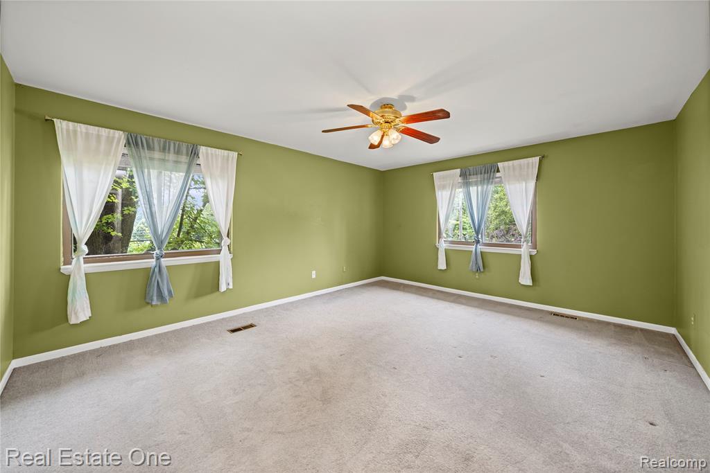 6995 Allen Hill Court, Clarkston, MI 48348 — Photo 19