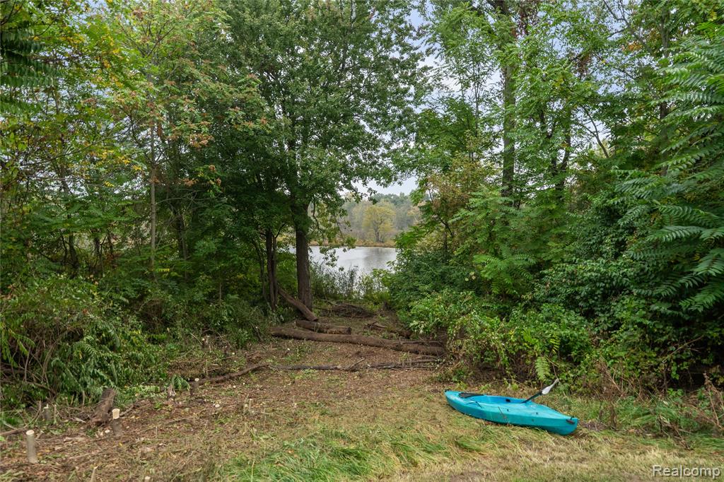 8466 Silver Lake Rd, Linden, MI 48451 — Photo 34