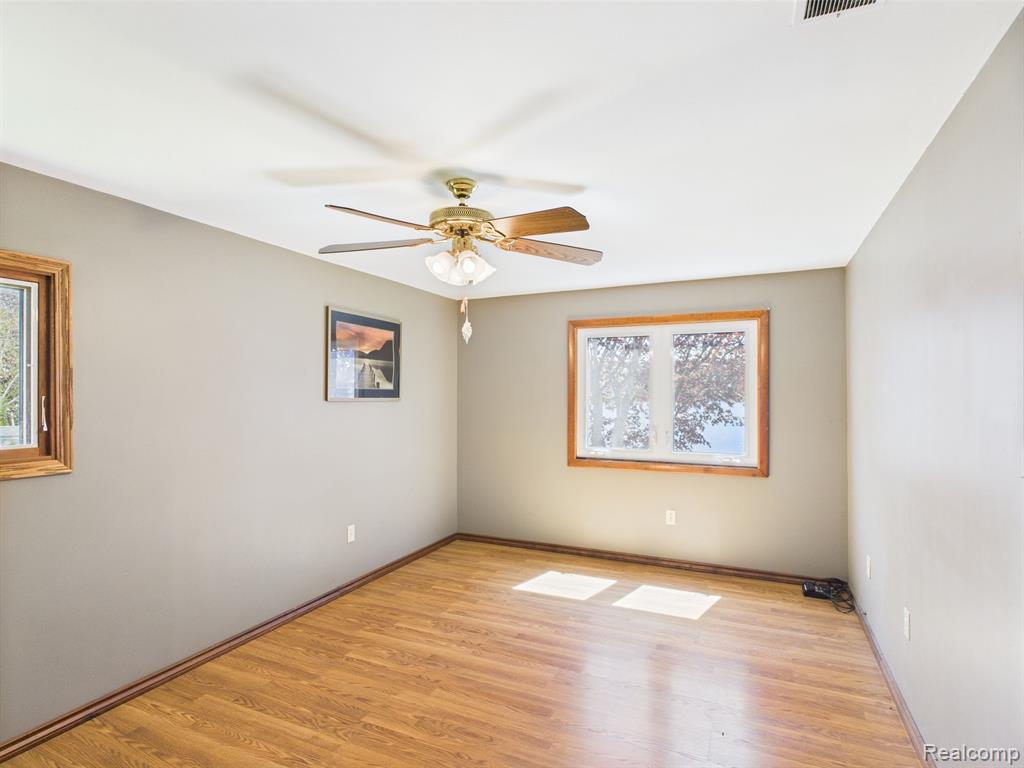 480 PENINSULA Drive, Columbiaville, MI 48421 — Photo 22