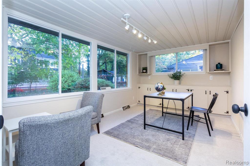 19332 Beverly Road, Beverly Hills, MI 48025 — Photo 15